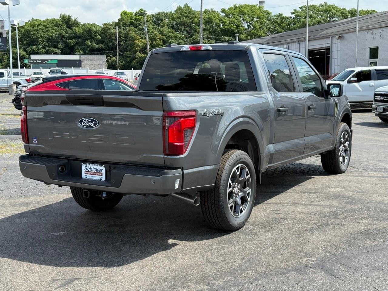 Ford F-150 Vehicle Full-screen Gallery Image 03