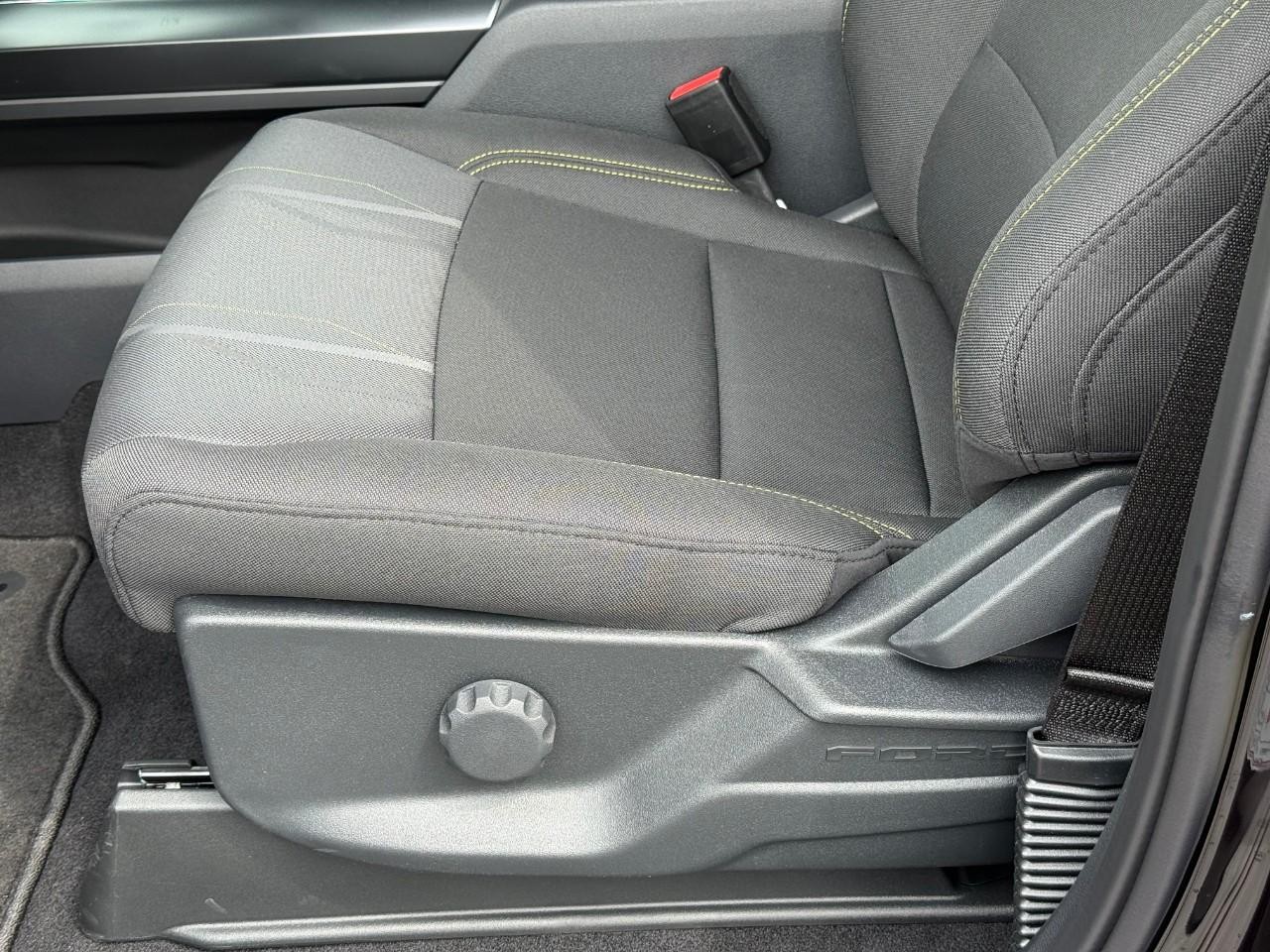 Ford F-150 Vehicle Full-screen Gallery Image 11