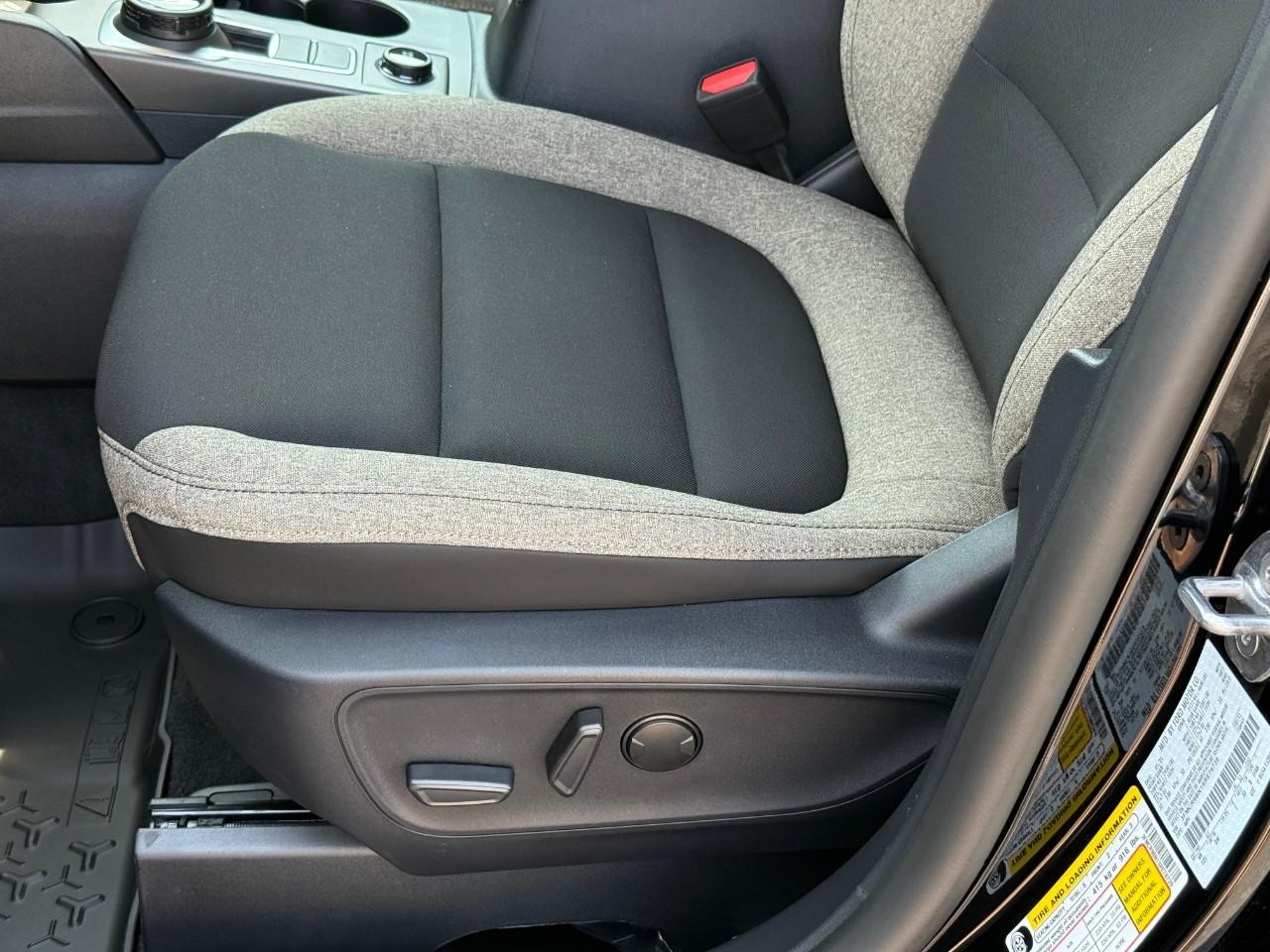 Ford Bronco Sport Vehicle Full-screen Gallery Image 12