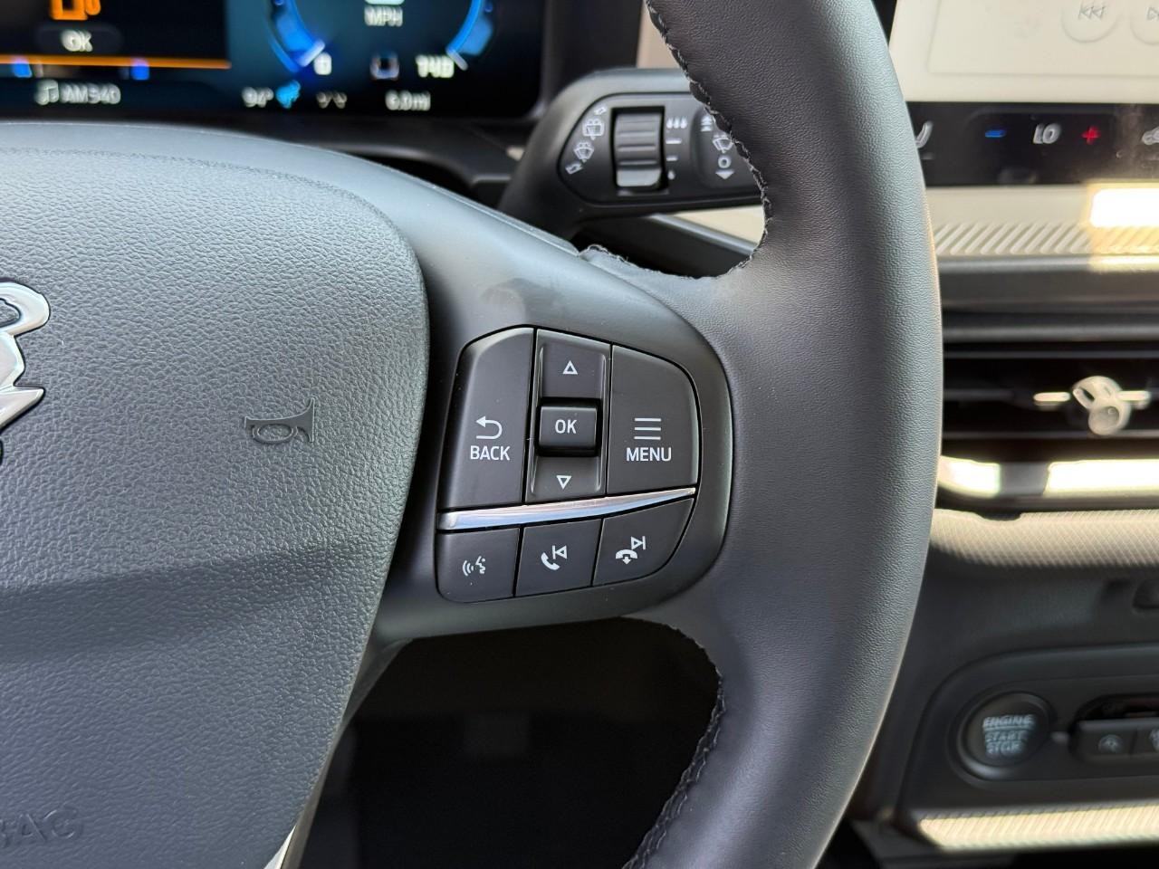 Ford Bronco Sport Vehicle Full-screen Gallery Image 15