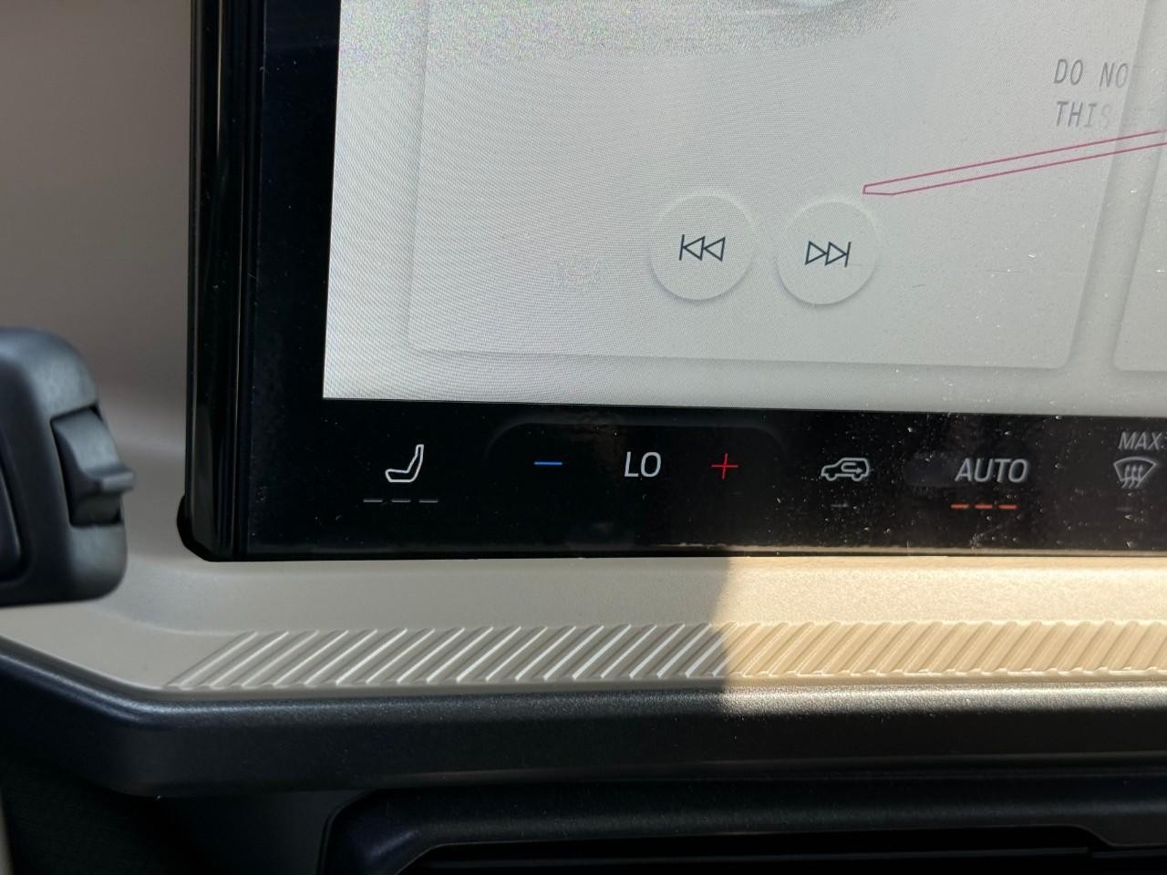 Ford Bronco Sport Vehicle Full-screen Gallery Image 18