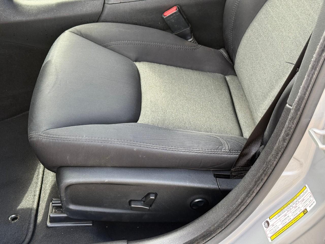 Chrysler 300 Vehicle Full-screen Gallery Image 11