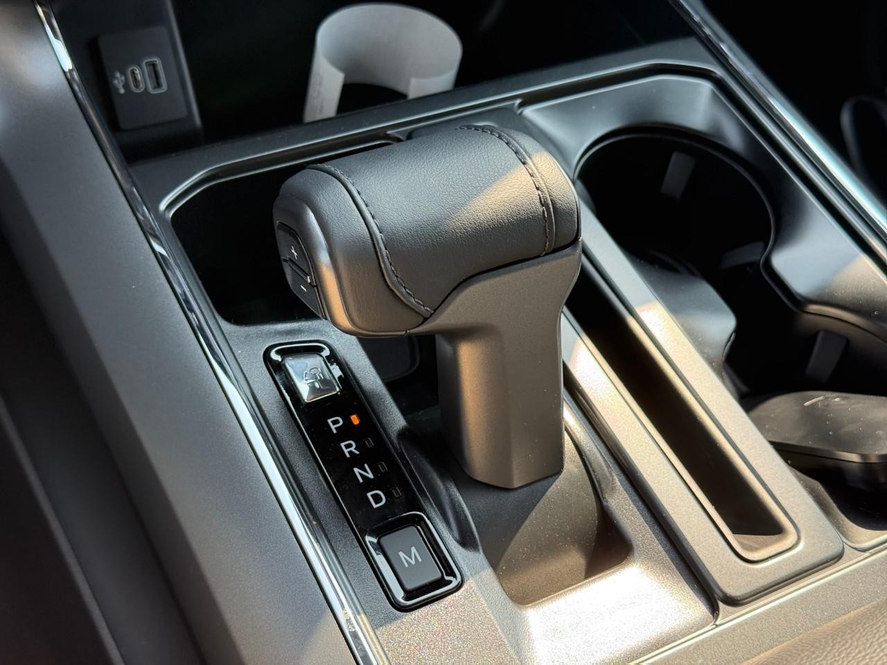 Ford F-150 Vehicle Full-screen Gallery Image 15