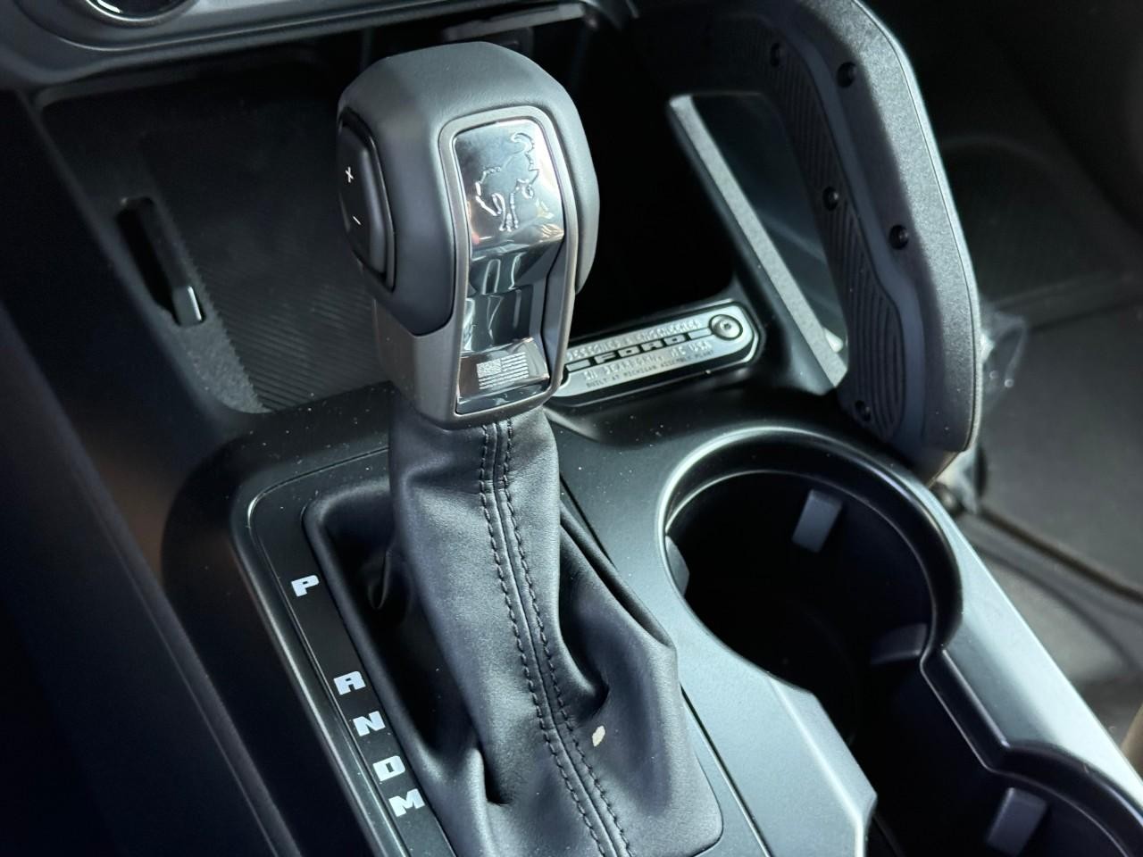 Ford Bronco Vehicle Full-screen Gallery Image 14