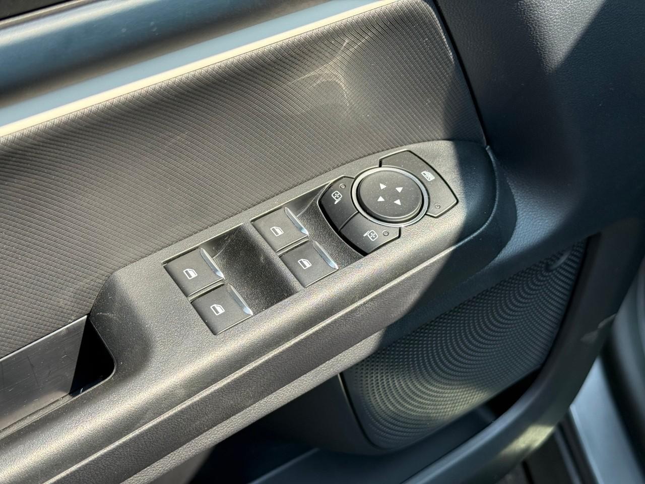 Ford Bronco Sport Vehicle Full-screen Gallery Image 11