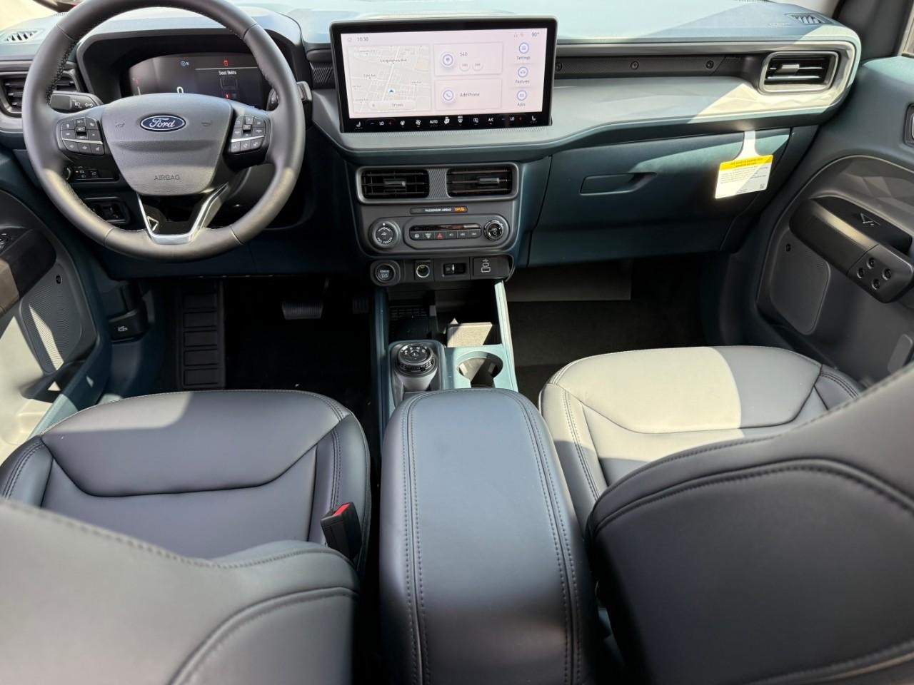 Ford Maverick Vehicle Full-screen Gallery Image 06