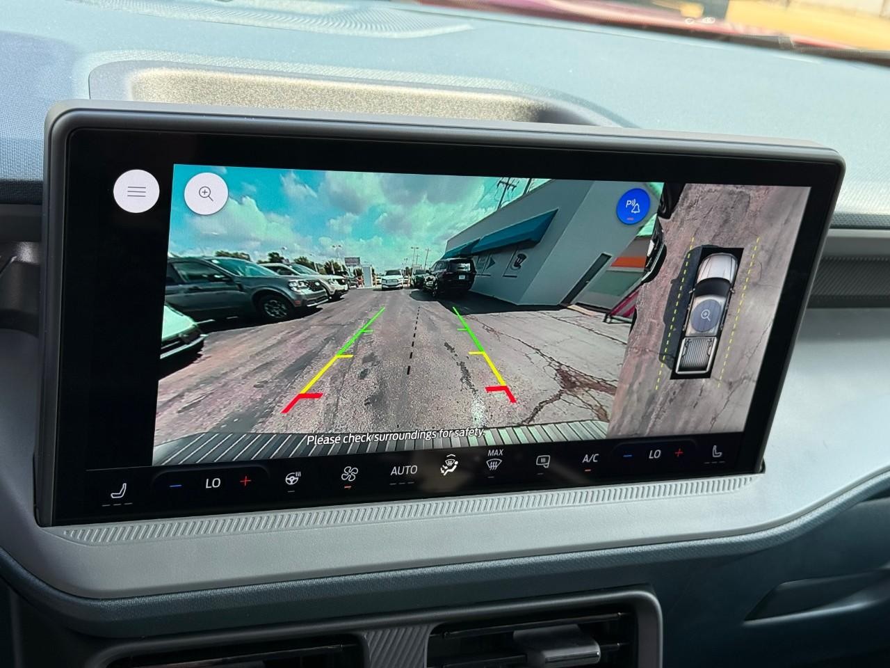 Ford Maverick Vehicle Full-screen Gallery Image 18