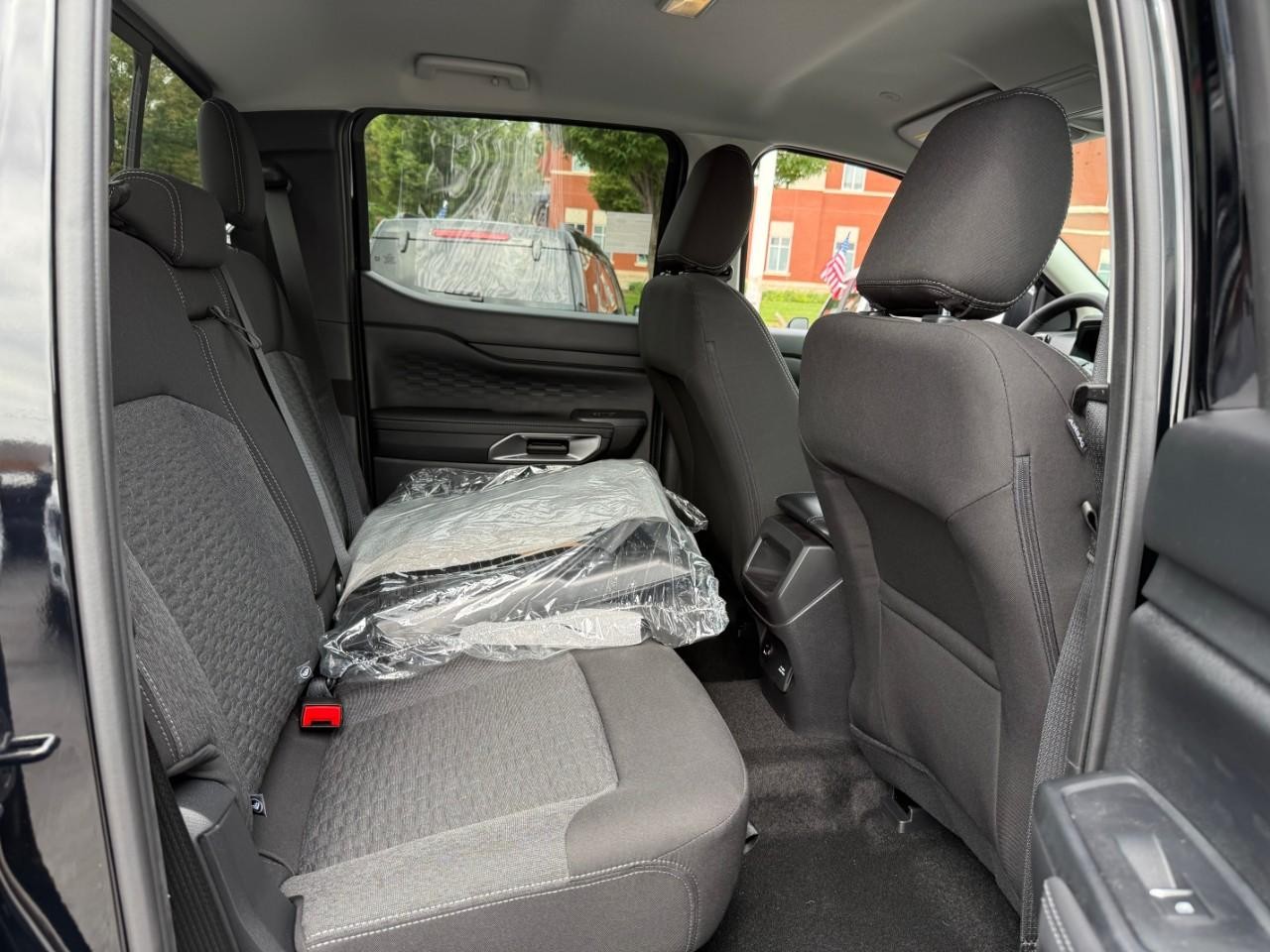 Ford Ranger Vehicle Full-screen Gallery Image 06