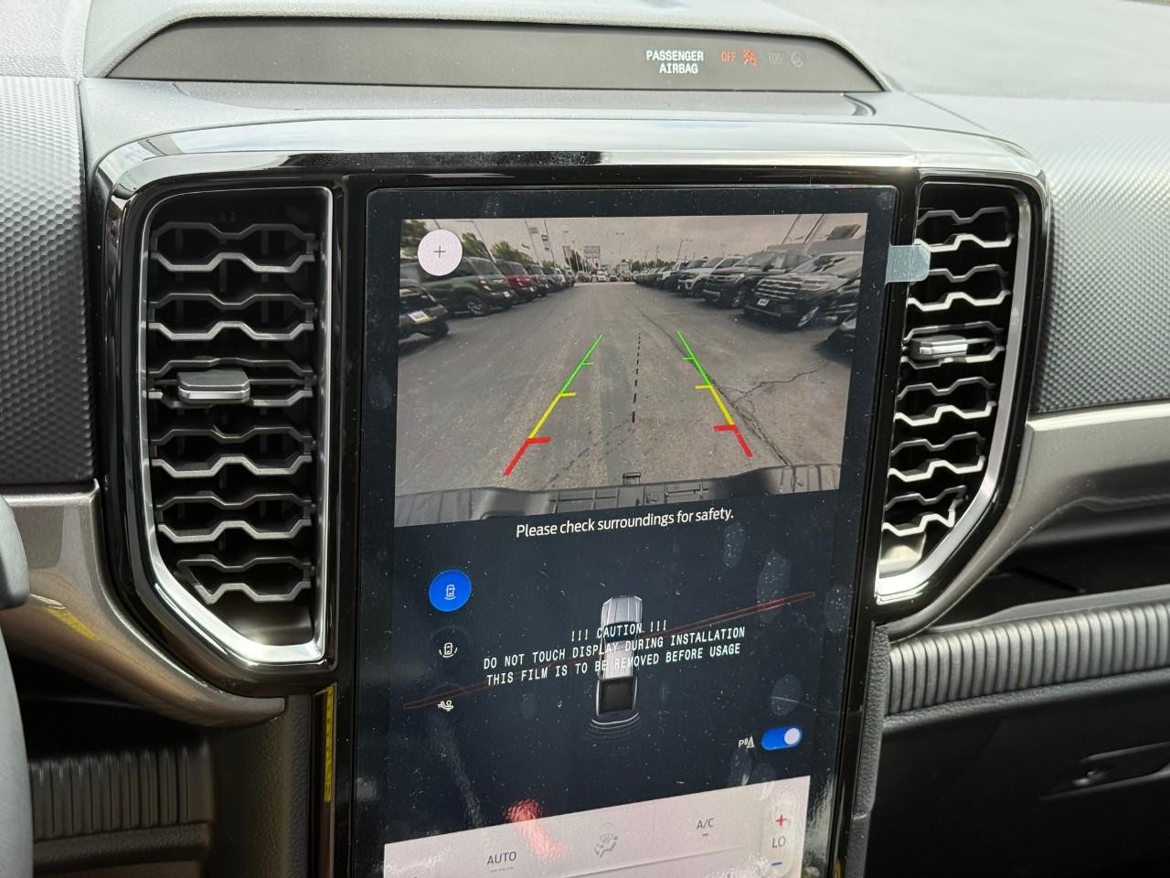 Ford Ranger Vehicle Full-screen Gallery Image 18