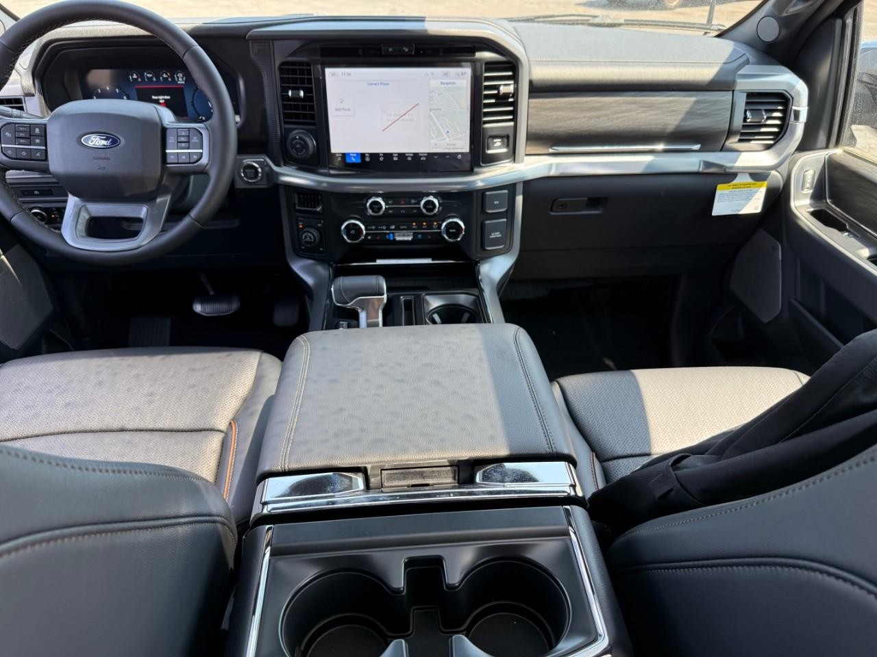 Ford F-150 Vehicle Full-screen Gallery Image 06