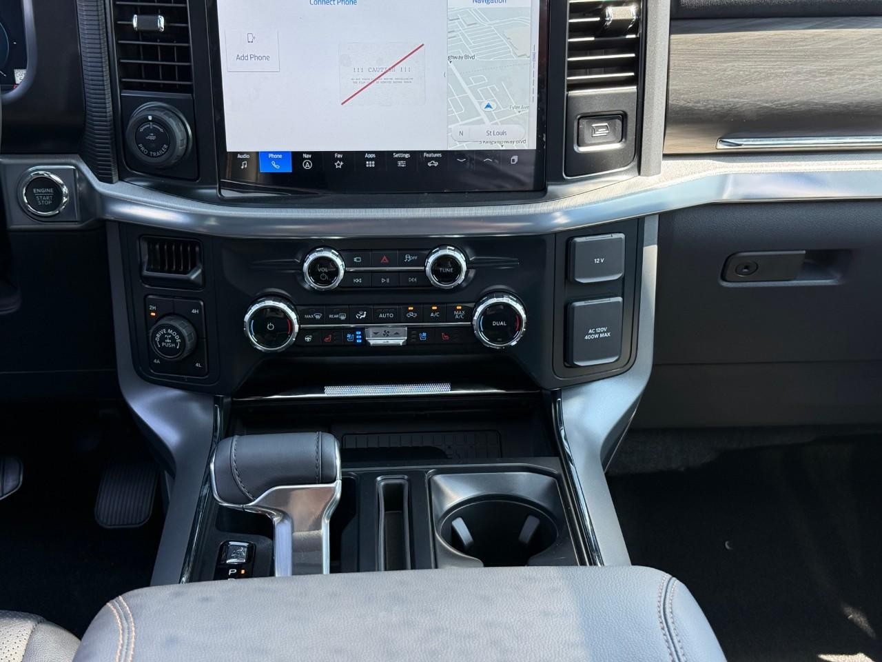 Ford F-150 Vehicle Full-screen Gallery Image 09