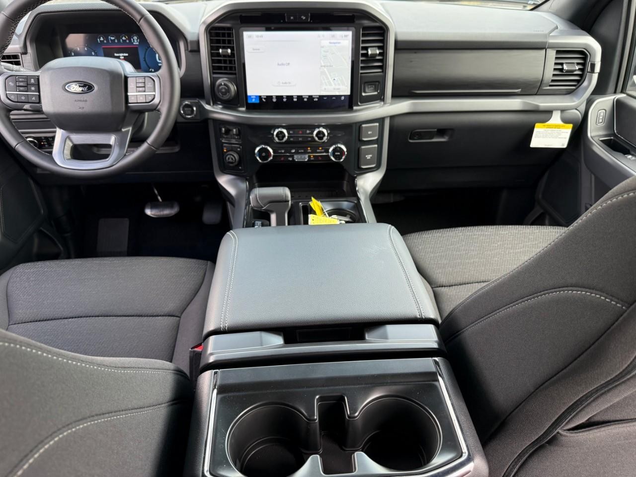 Ford F-150 Vehicle Full-screen Gallery Image 07