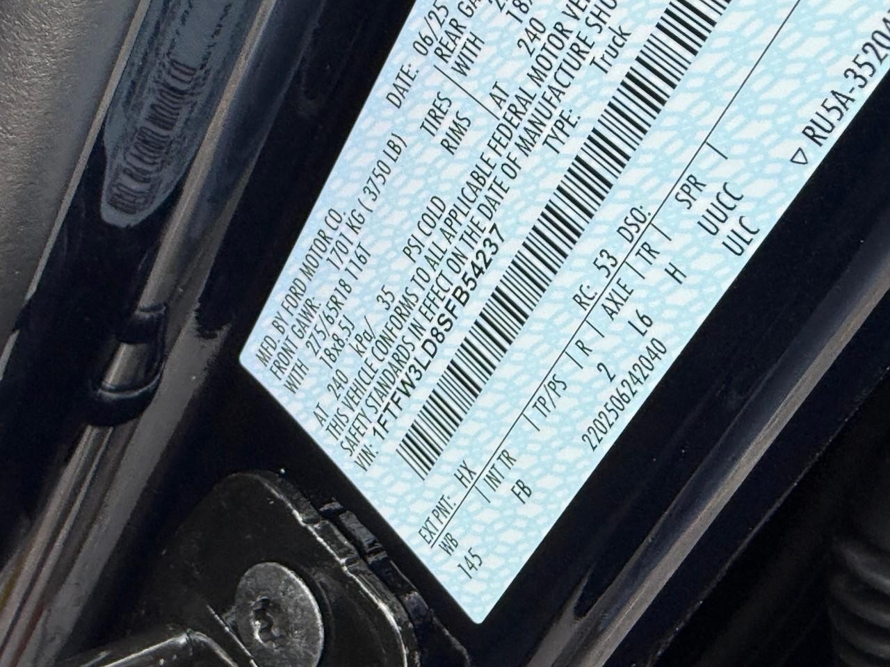 Ford F-150 Vehicle Full-screen Gallery Image 19