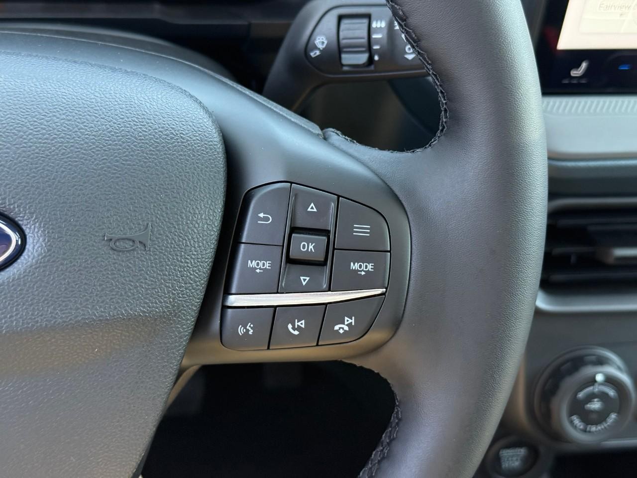 Ford Maverick Vehicle Full-screen Gallery Image 14