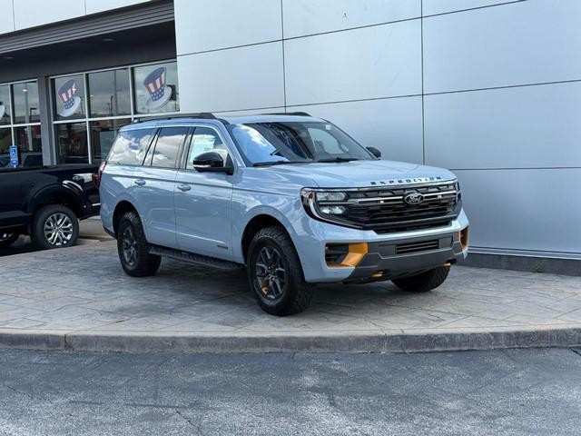 Ford Expedition Vehicle Full-screen Gallery Image 02