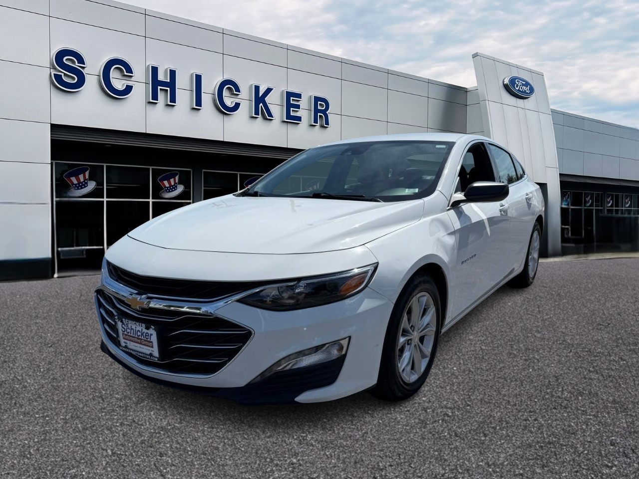 Chevrolet Malibu Vehicle Full-screen Gallery Image 04