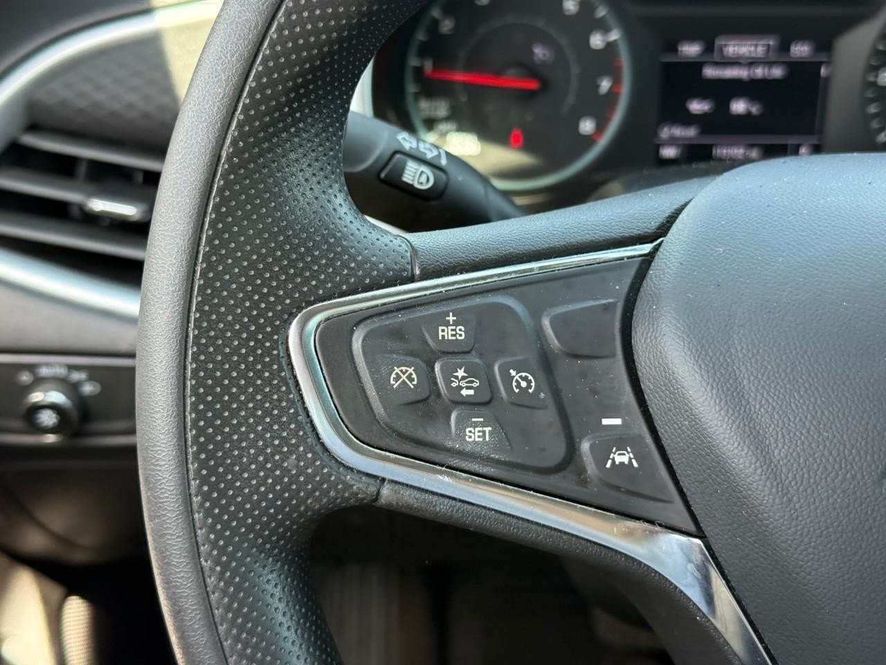 Chevrolet Malibu Vehicle Full-screen Gallery Image 15