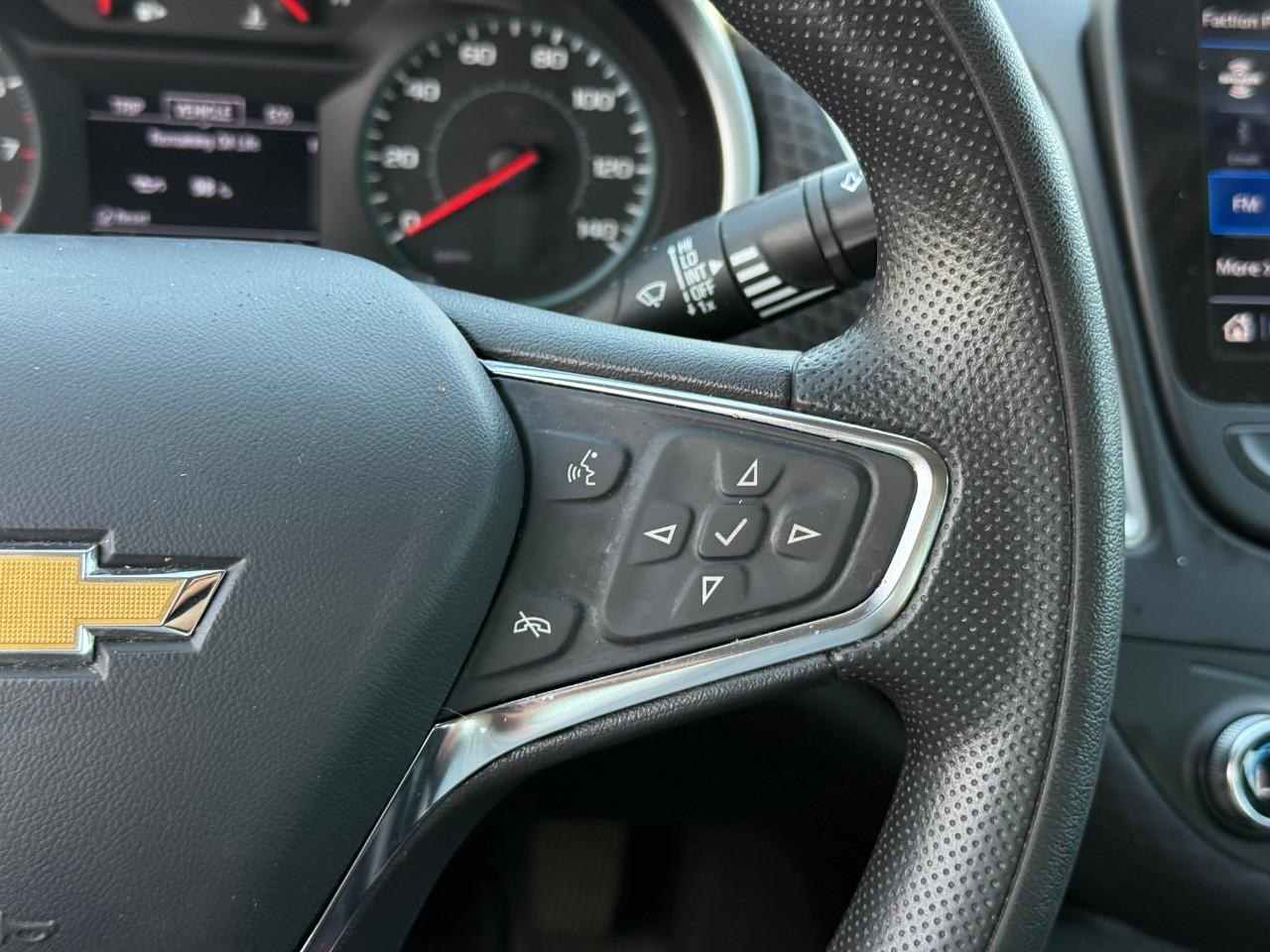 Chevrolet Malibu Vehicle Full-screen Gallery Image 16