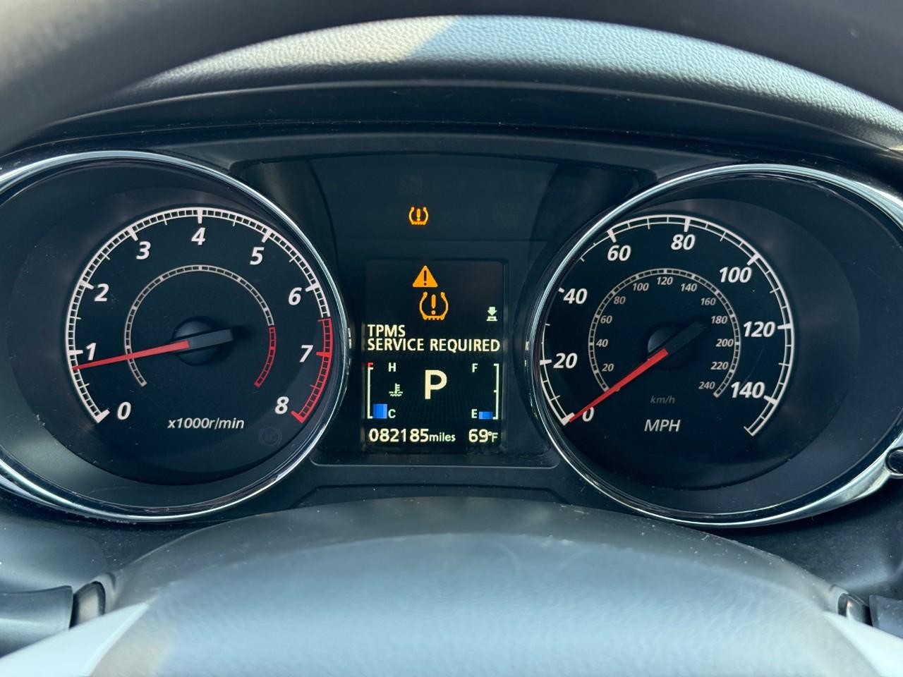 Mitsubishi Outlander Sport Vehicle Full-screen Gallery Image 15