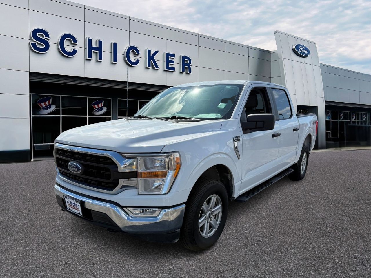 Ford F-150 Vehicle Full-screen Gallery Image 04