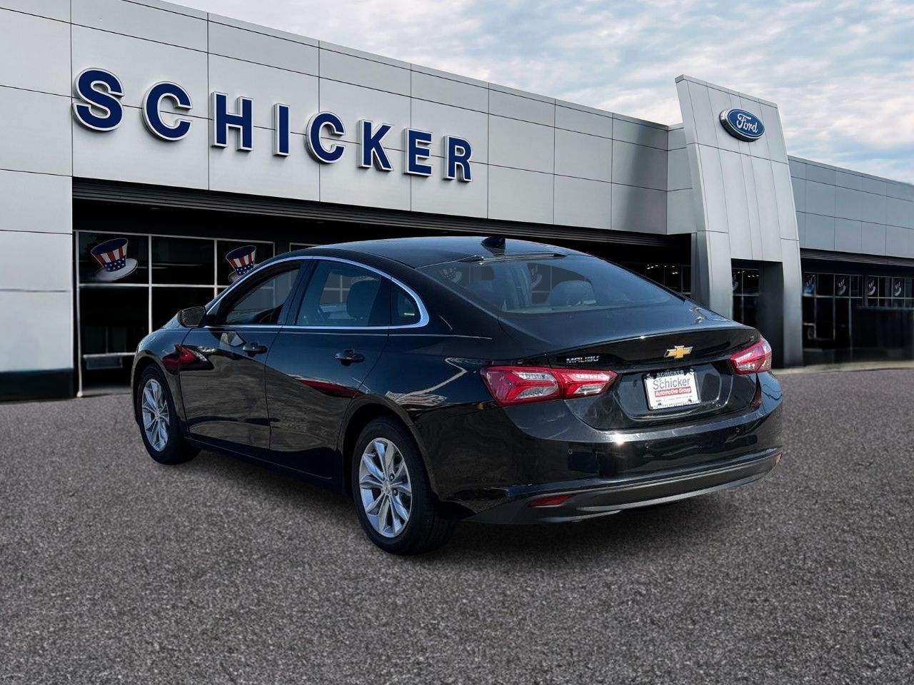 Chevrolet Malibu Vehicle Full-screen Gallery Image 03