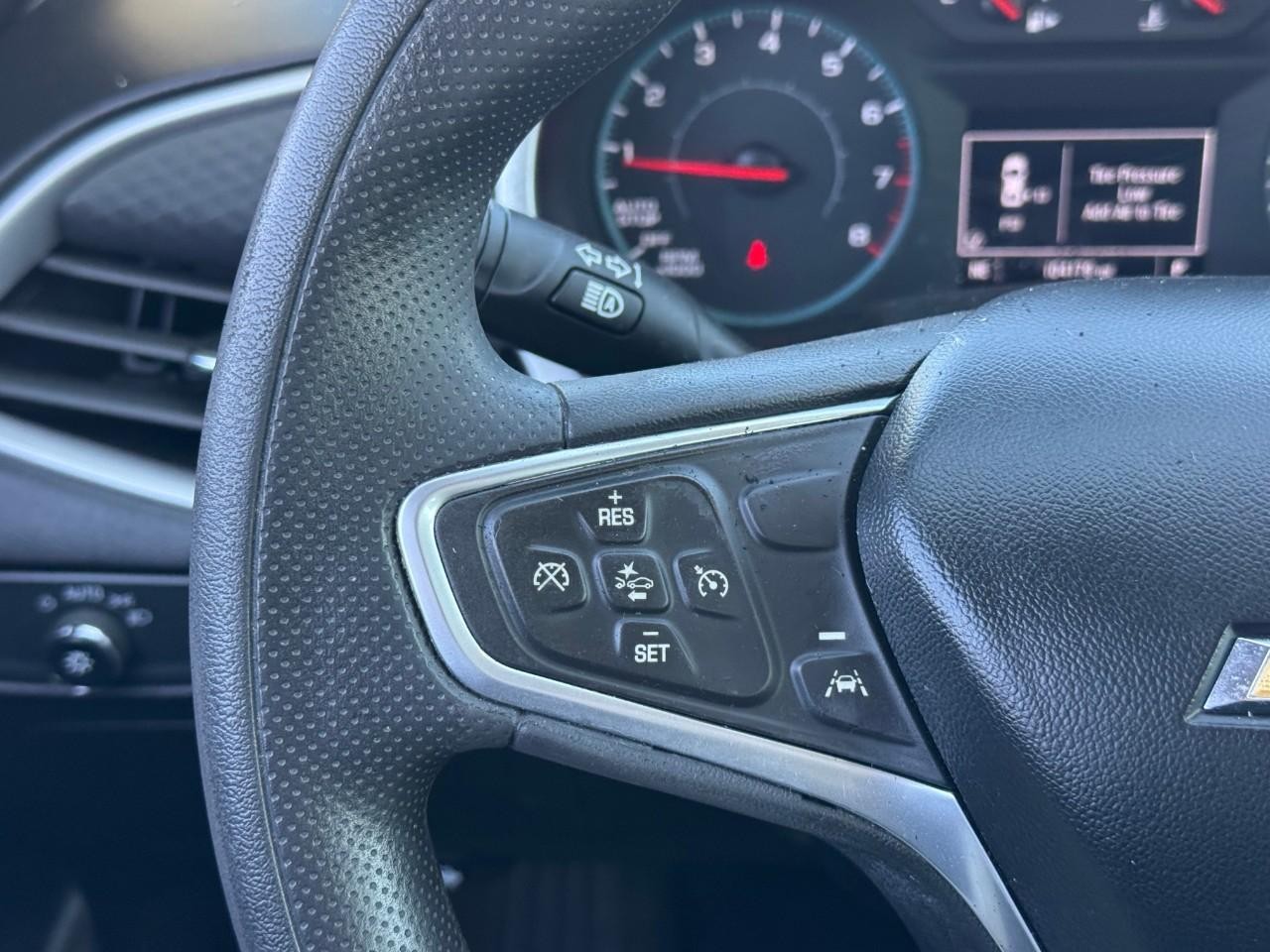 Chevrolet Malibu Vehicle Full-screen Gallery Image 14