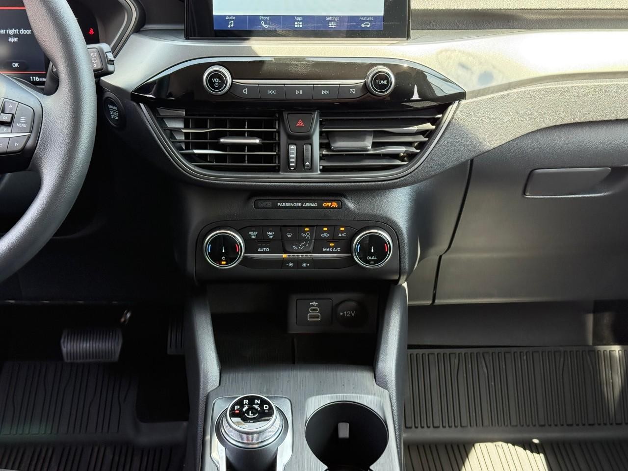 Ford Escape Vehicle Full-screen Gallery Image 14