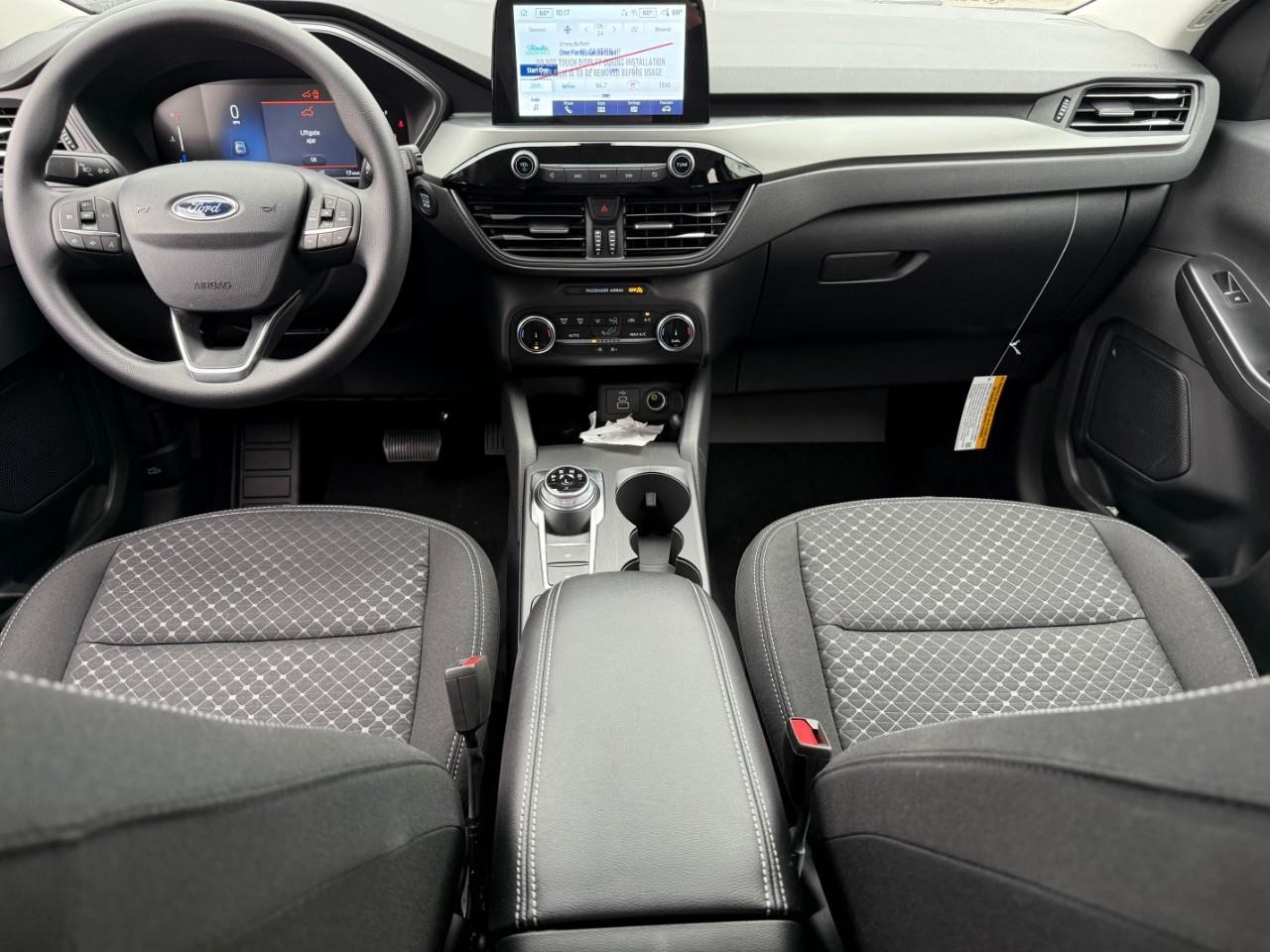 Ford Escape Vehicle Full-screen Gallery Image 06