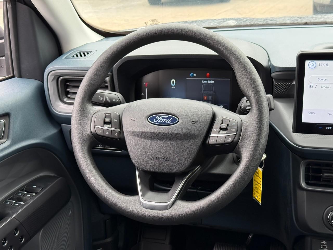 Ford Maverick Vehicle Full-screen Gallery Image 07