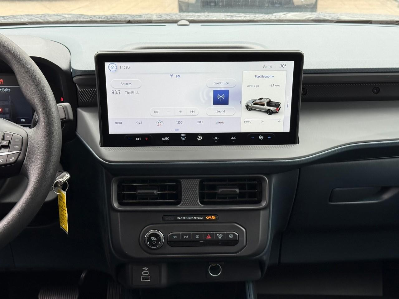 Ford Maverick Vehicle Full-screen Gallery Image 08