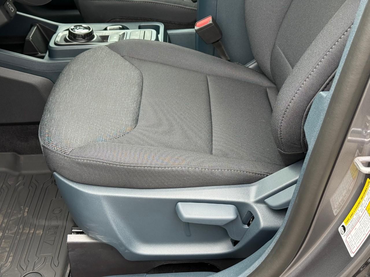 Ford Maverick Vehicle Full-screen Gallery Image 11