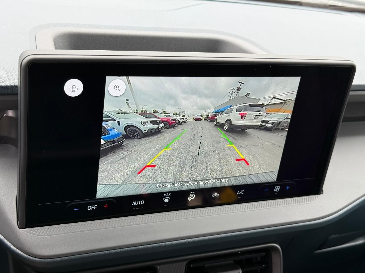 Ford Maverick Vehicle Full-screen Gallery Image 15