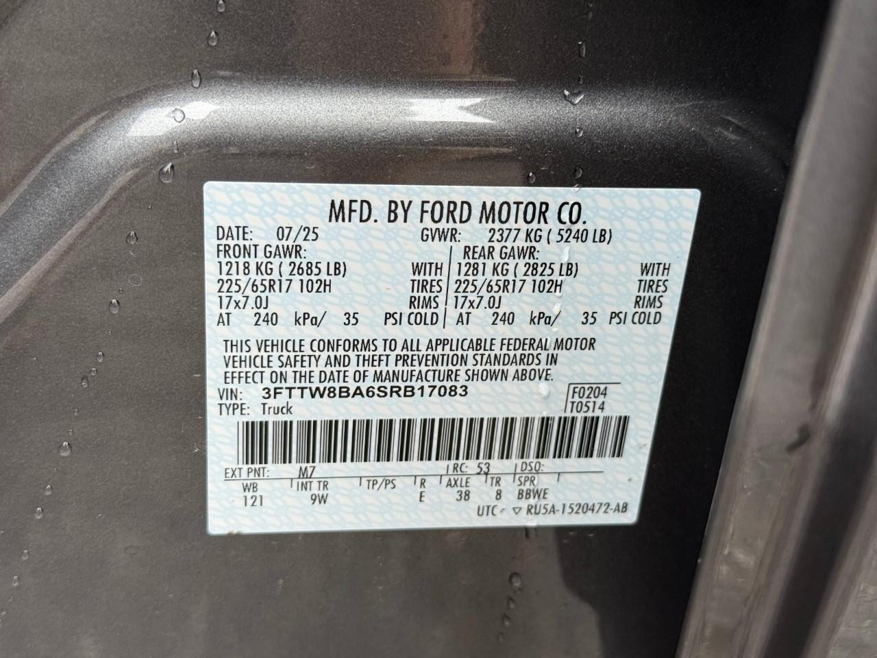 Ford Maverick Vehicle Full-screen Gallery Image 16