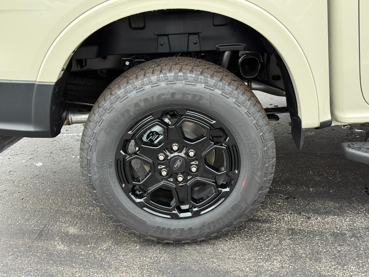 Ford Ranger Vehicle Full-screen Gallery Image 04