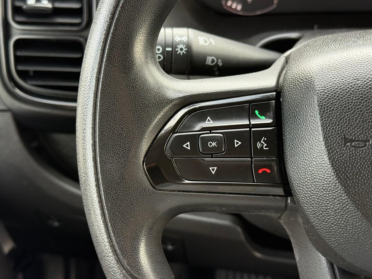 Ram ProMaster Cargo Van Vehicle Full-screen Gallery Image 10