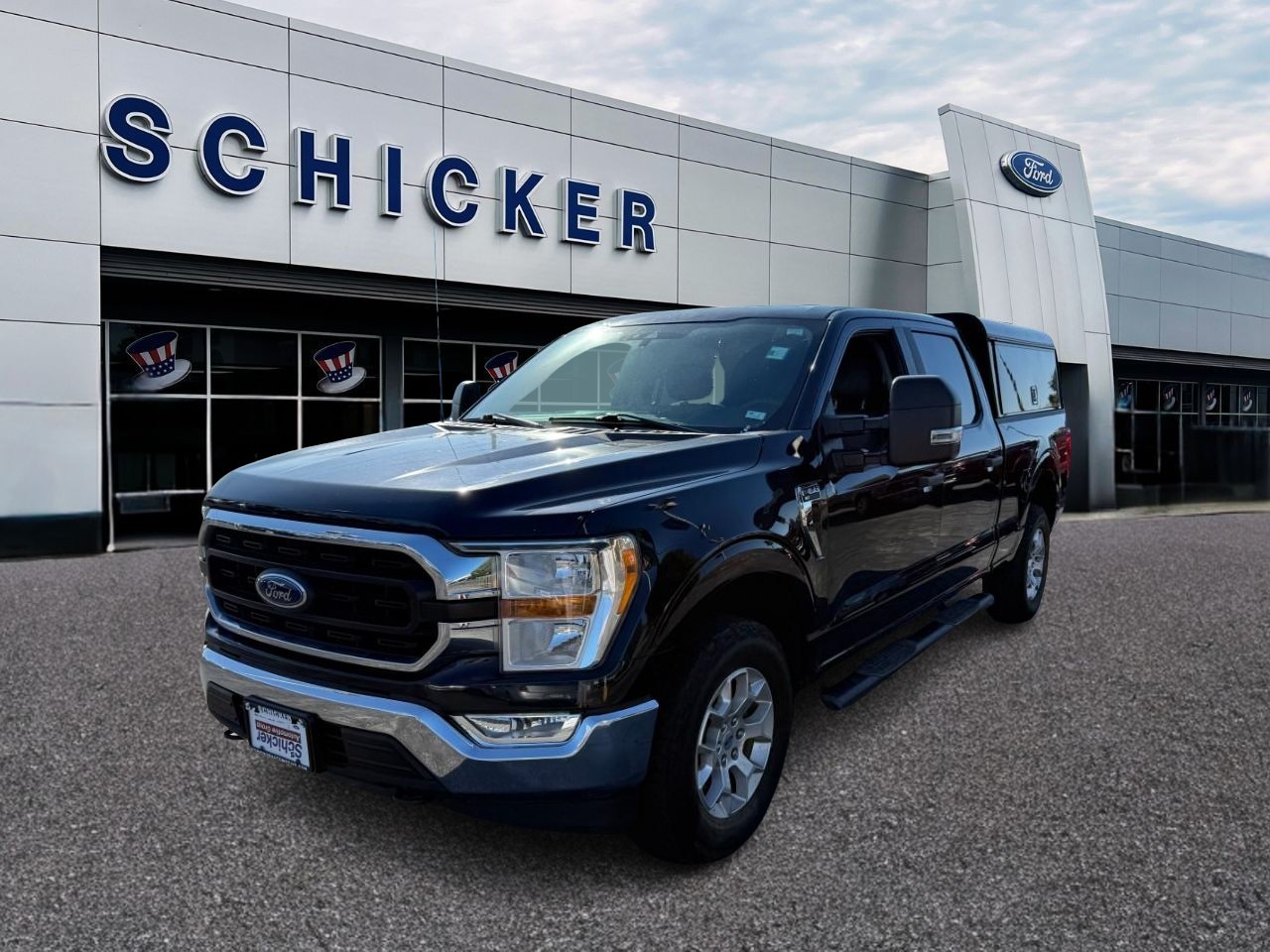 Ford F-150 Vehicle Full-screen Gallery Image 04