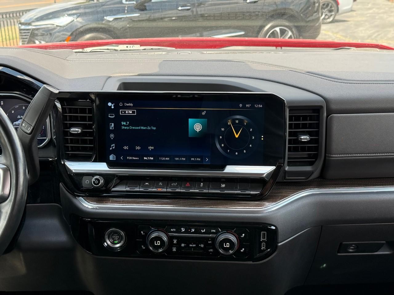 Chevrolet Silverado 1500 Vehicle Full-screen Gallery Image 08