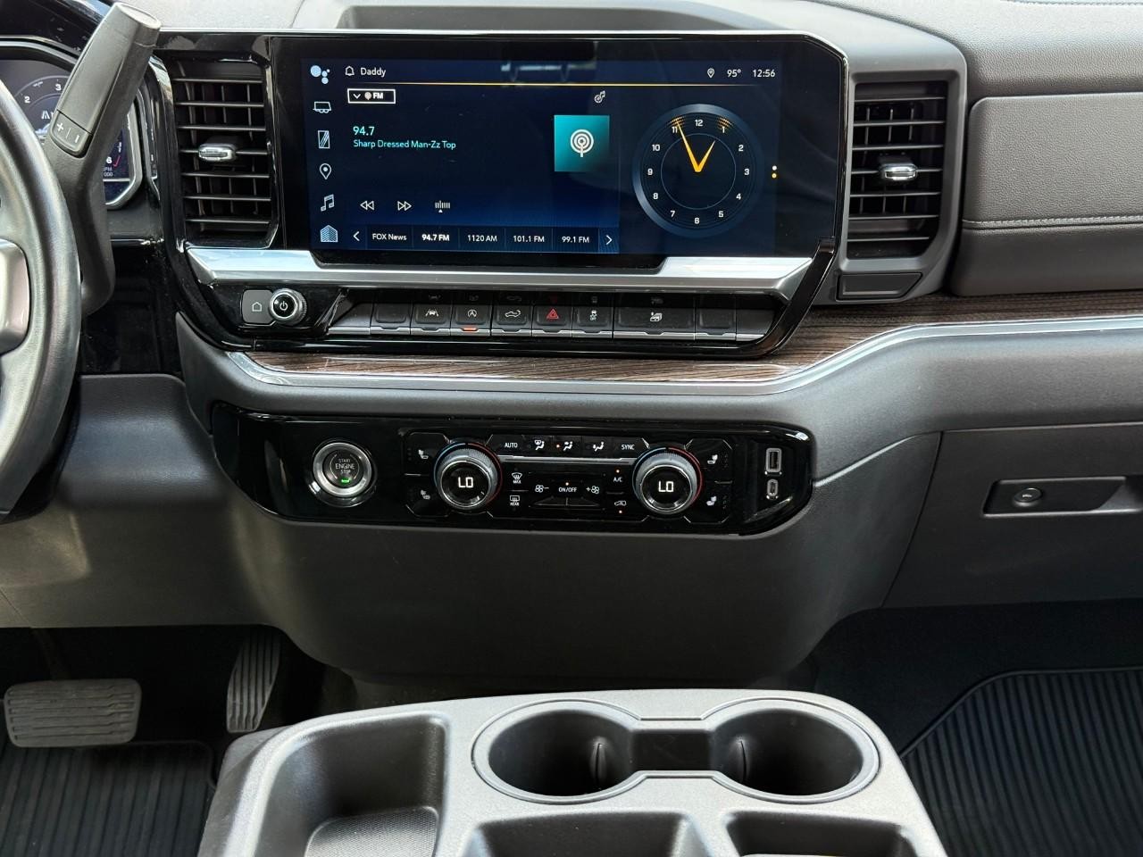 Chevrolet Silverado 1500 Vehicle Full-screen Gallery Image 09