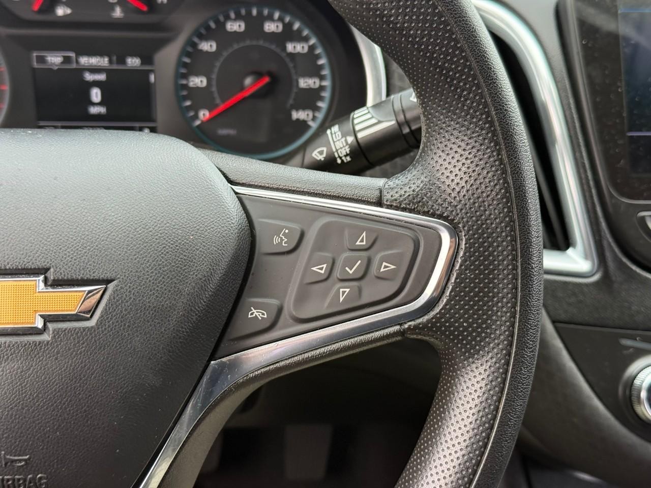 Chevrolet Malibu Vehicle Full-screen Gallery Image 15