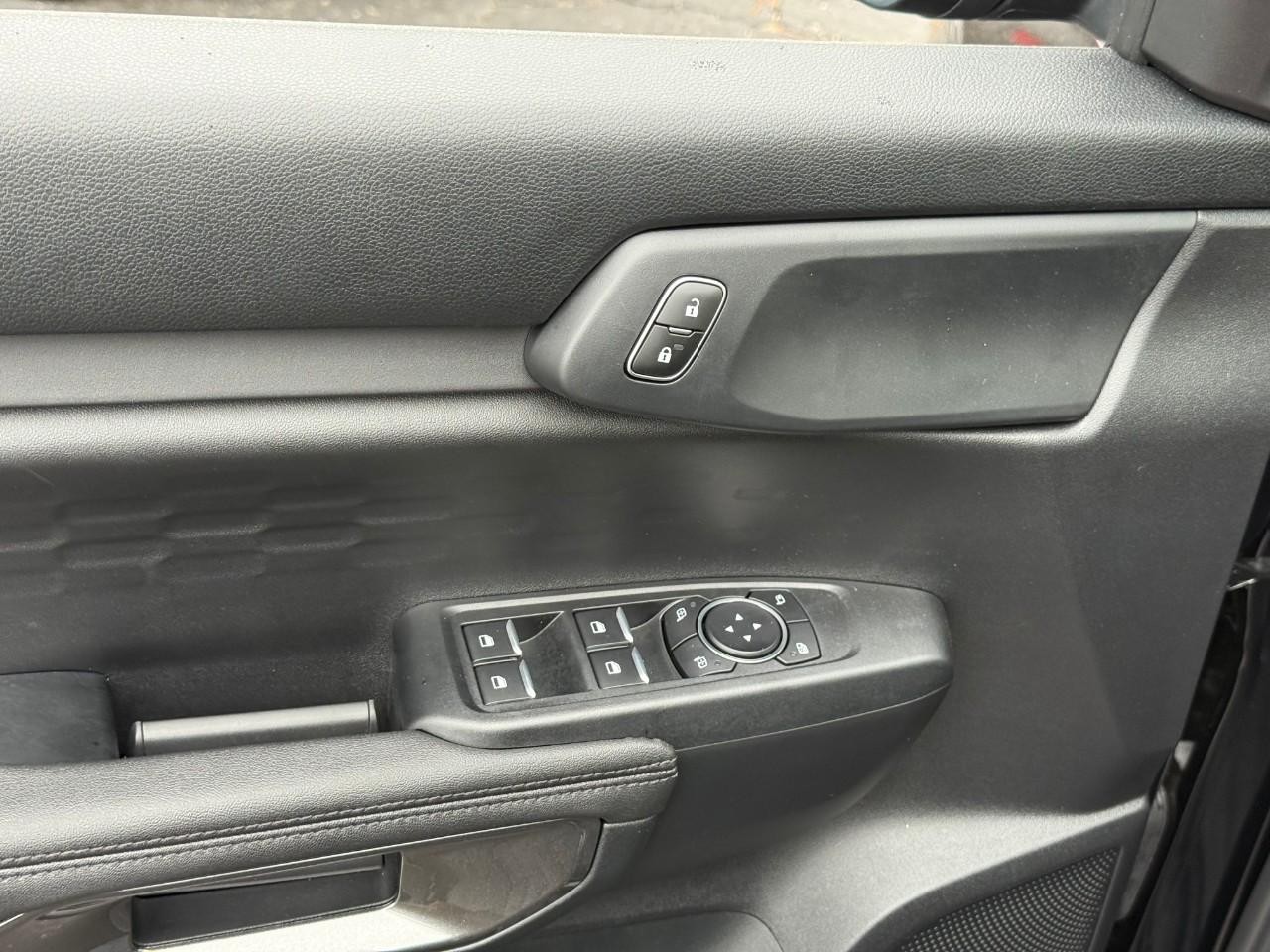 Ford Ranger Vehicle Full-screen Gallery Image 11