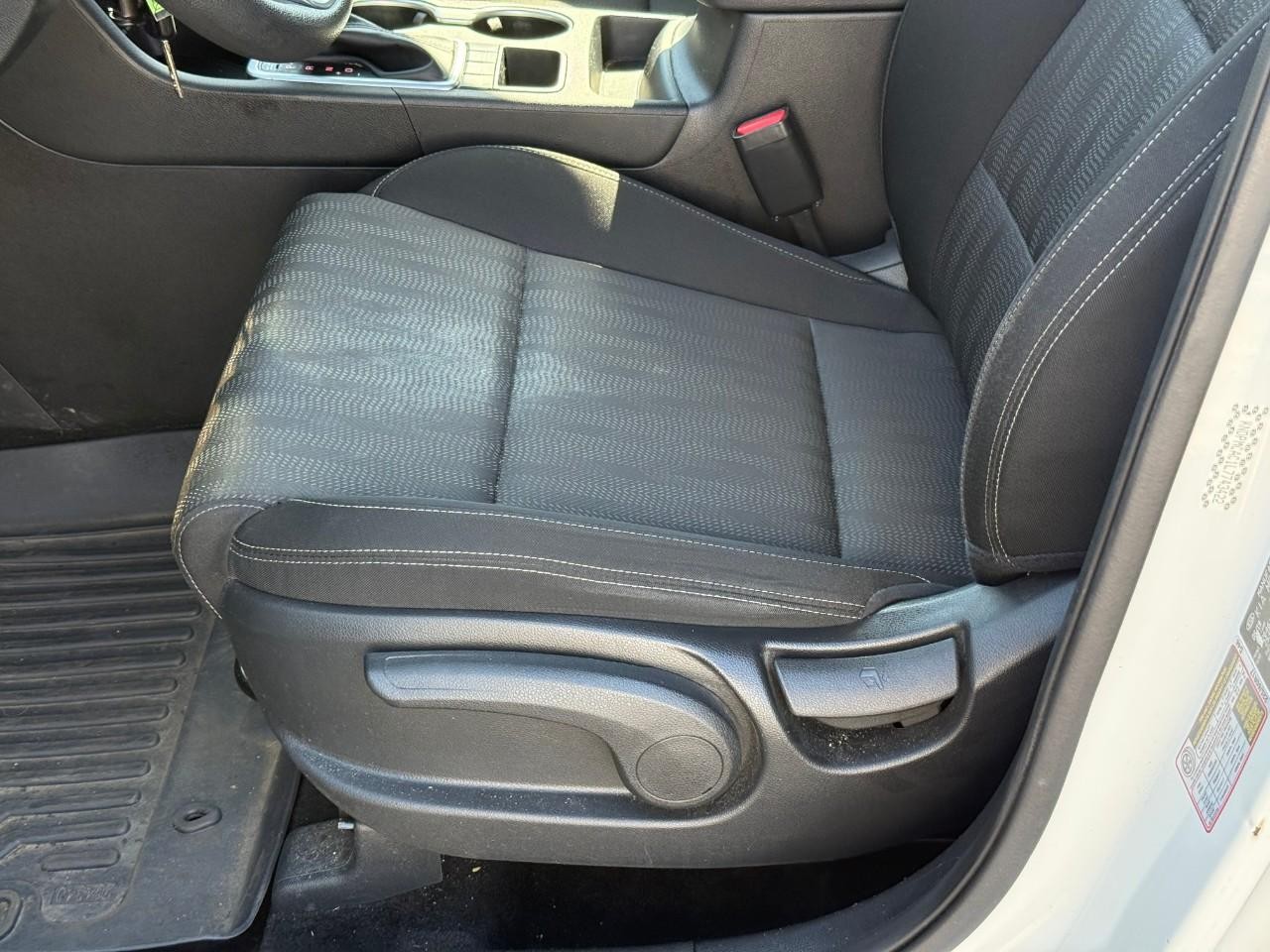 Kia Sportage Vehicle Full-screen Gallery Image 11