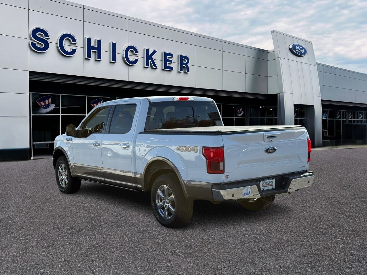 Ford F-150 Vehicle Full-screen Gallery Image 03