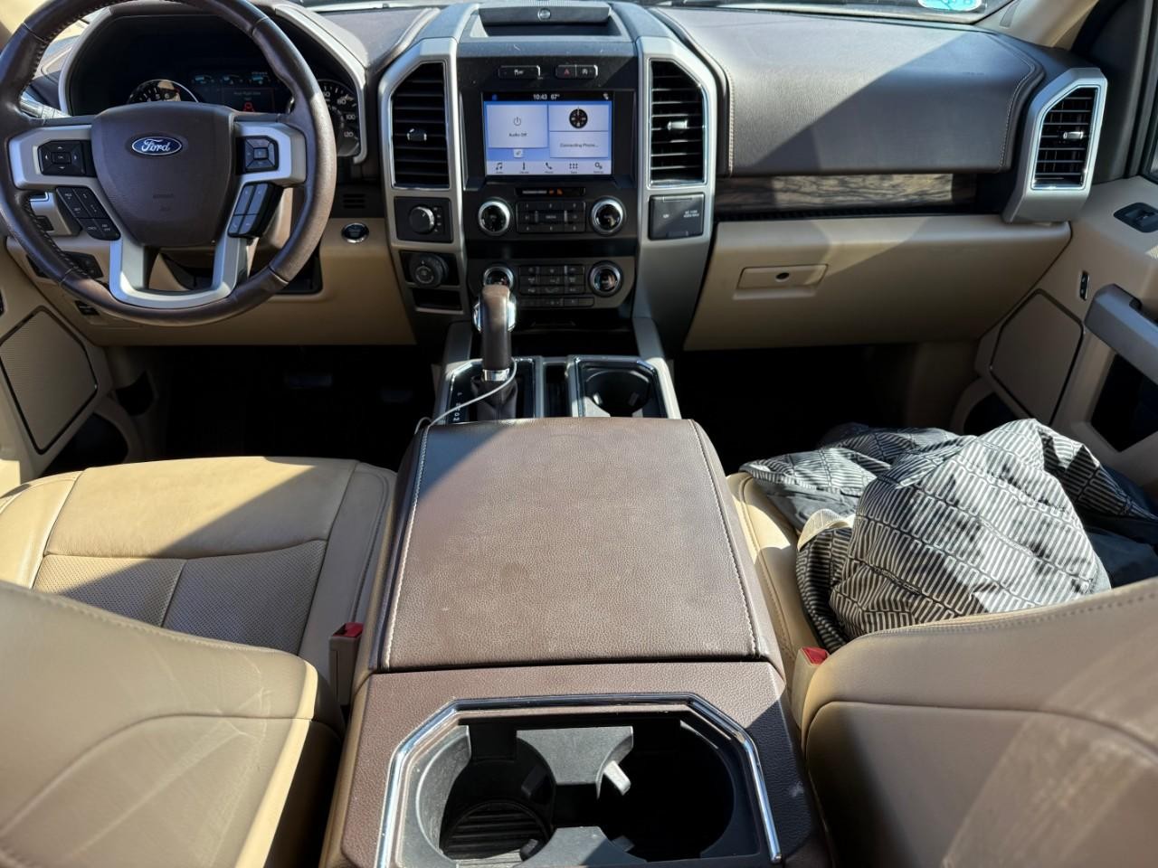 Ford F-150 Vehicle Full-screen Gallery Image 06