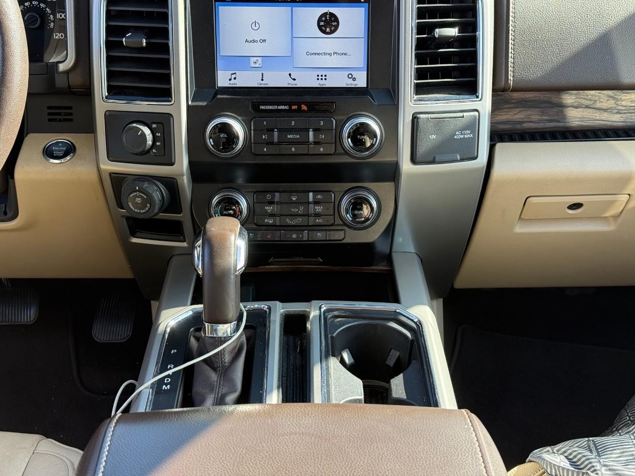 Ford F-150 Vehicle Full-screen Gallery Image 10