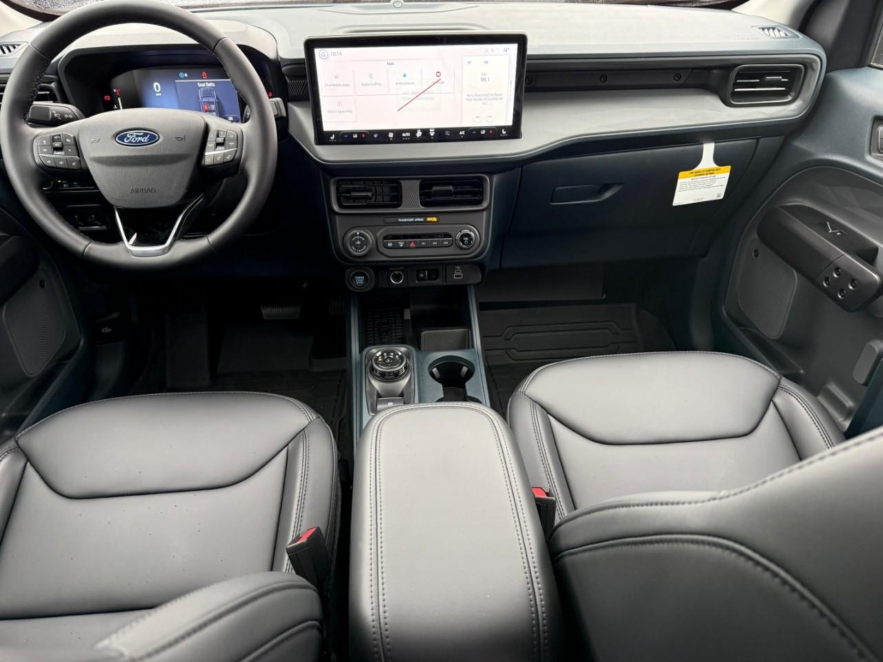 Ford Maverick Vehicle Full-screen Gallery Image 07