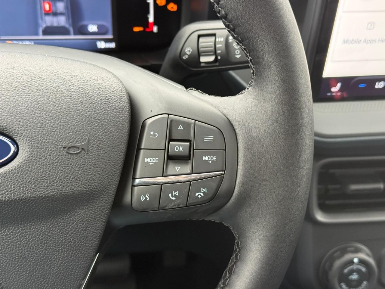 Ford Maverick Vehicle Full-screen Gallery Image 15