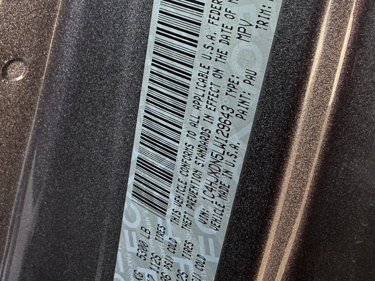 Jeep Wrangler Unlimited Vehicle Full-screen Gallery Image 22