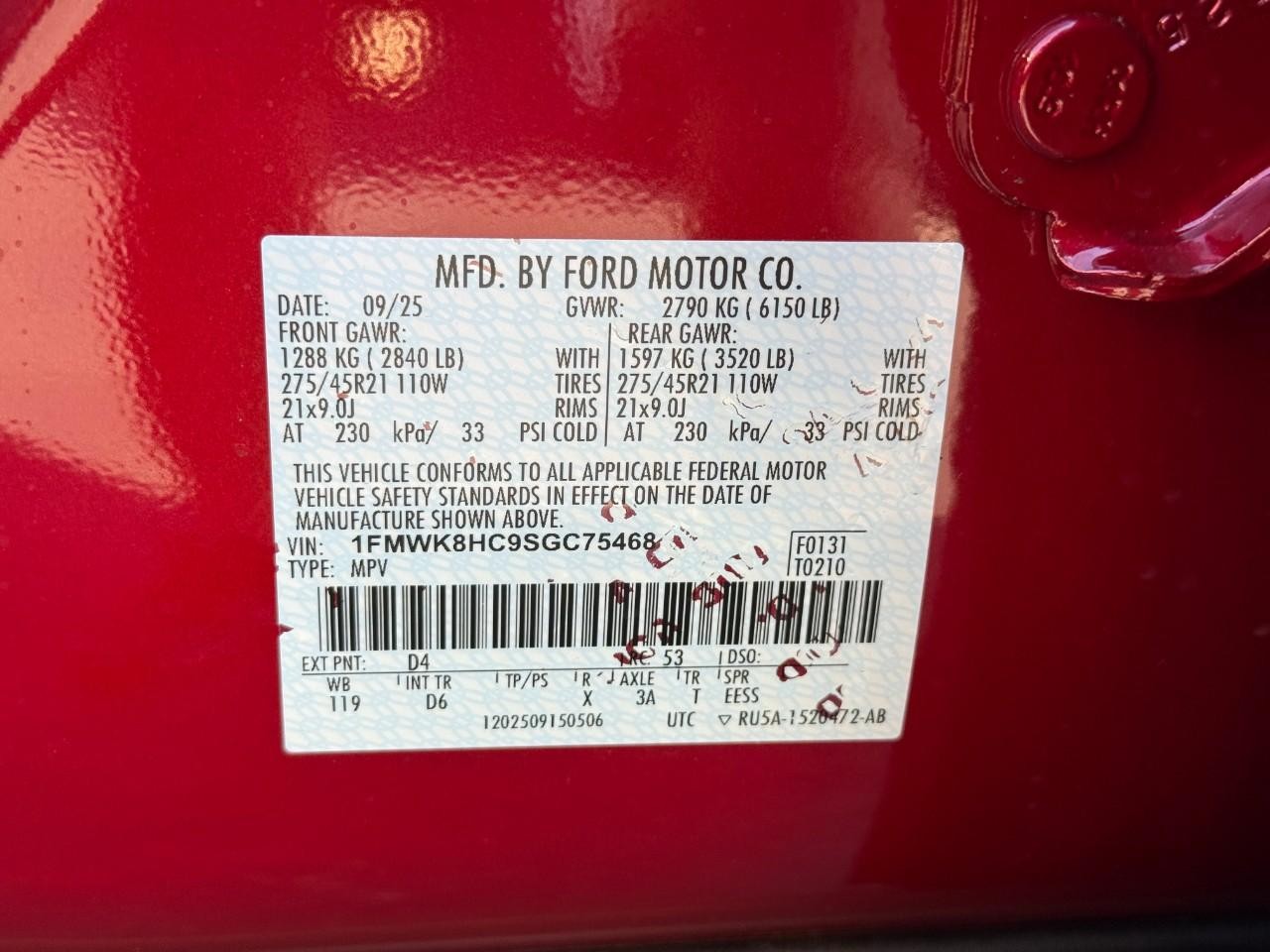 Ford Explorer Vehicle Full-screen Gallery Image 21