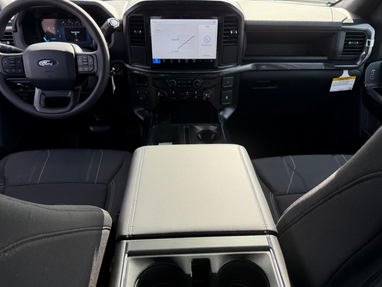 Ford F-150 Vehicle Full-screen Gallery Image 06