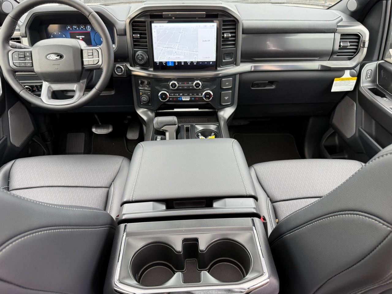 Ford F-150 Vehicle Full-screen Gallery Image 06